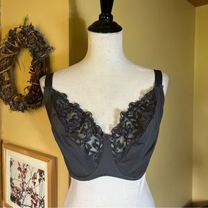 FLIRTELLE Size 36N Gray Bra Feminine Lace Underwire Sexy Lingerie Stretch $84NEW